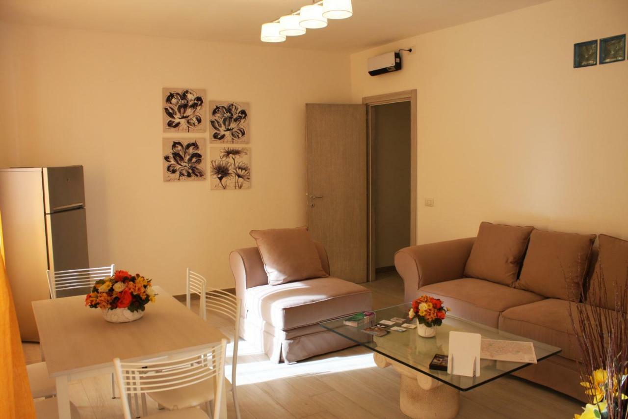 איגלסיאס B&B Castello Salvaterra מראה חיצוני תמונה